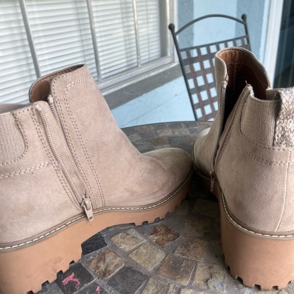 Wedge Boot - Picture 5 of 6